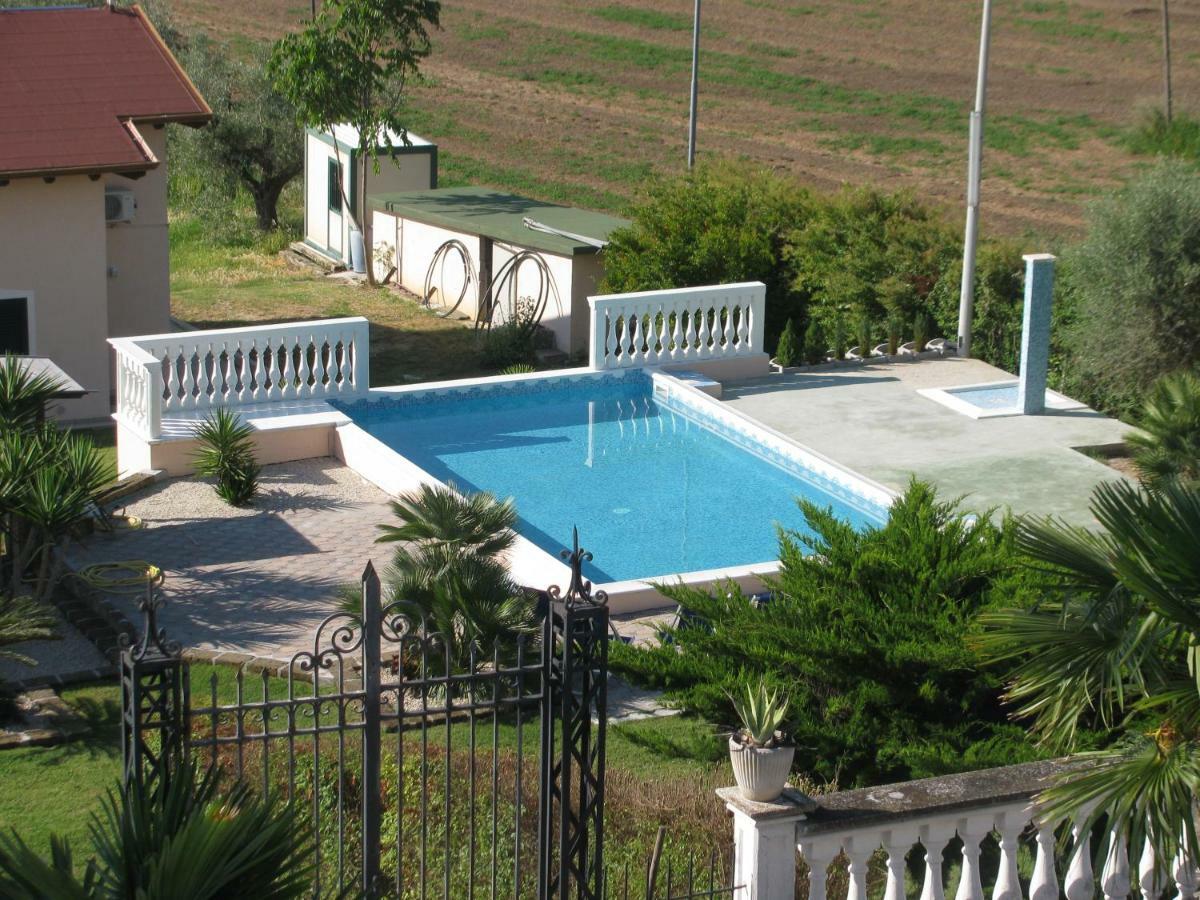 Residence Il Villaggio Del Re Corropoli Exteriör bild