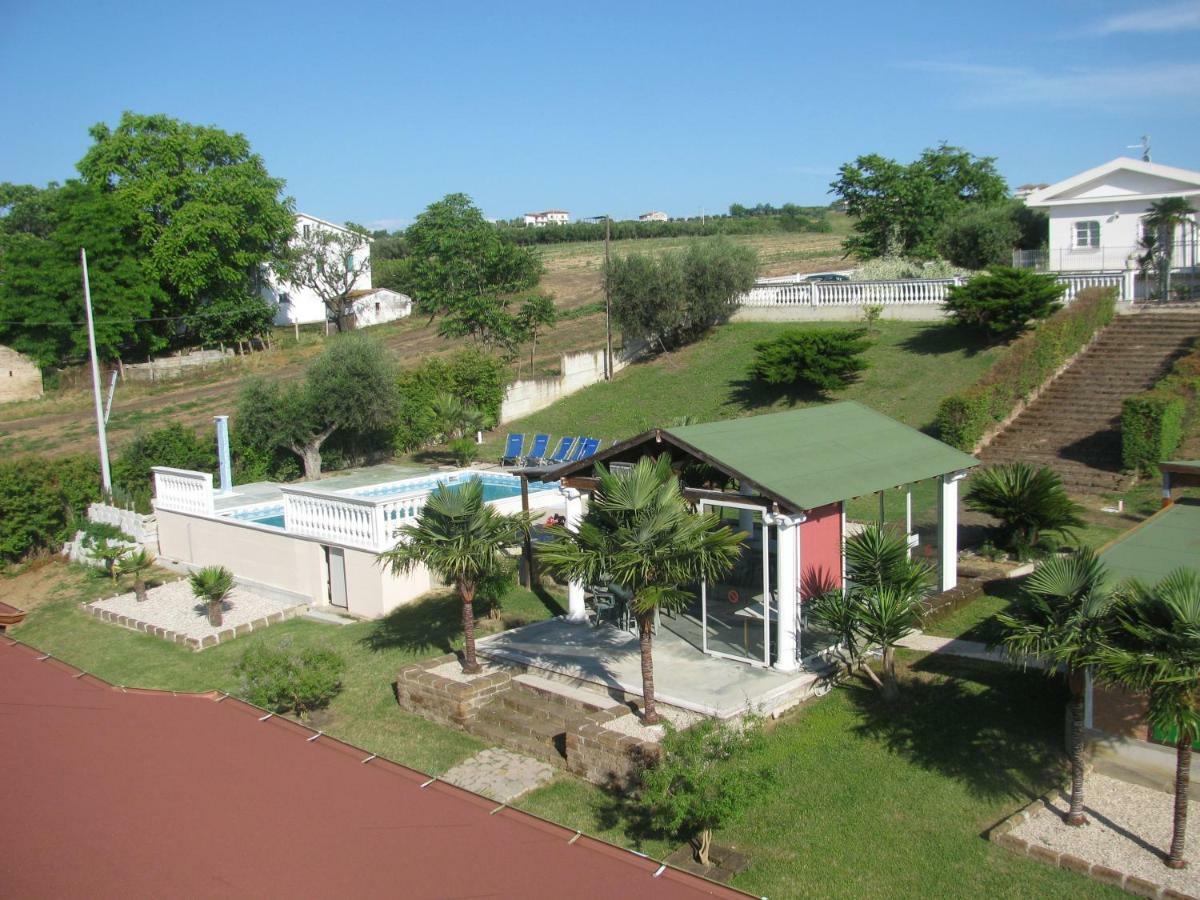 Residence Il Villaggio Del Re Corropoli Exteriör bild